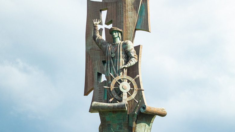 birth of the new world statue