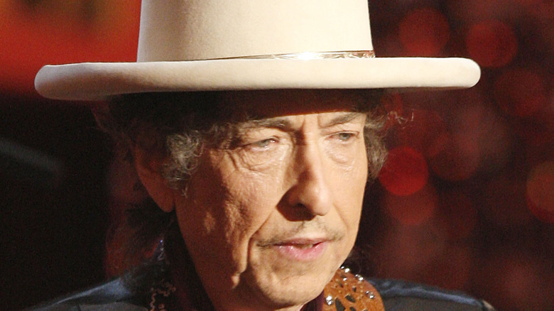 Bob Dylan wearing hat