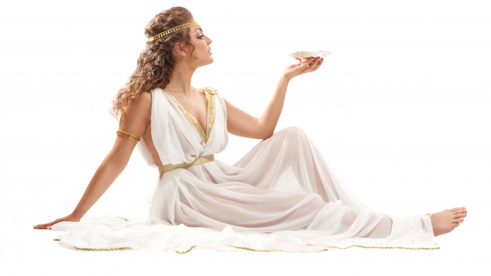 Woman wearing toga