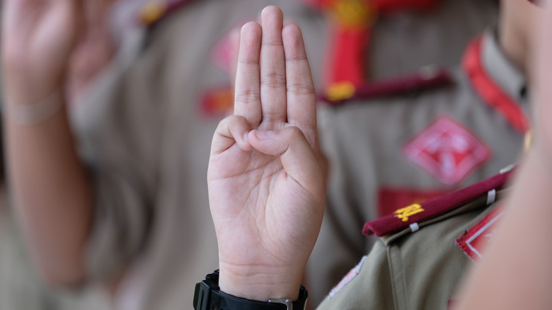 Scout's honor hand gesture
