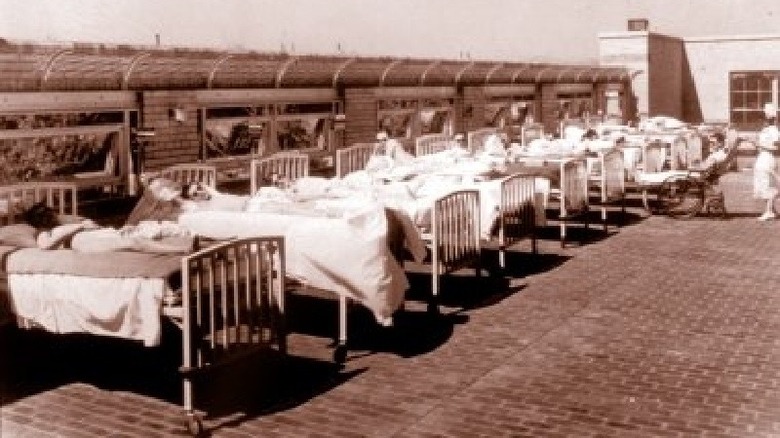 beds lined up in Children's Hospital of Denver