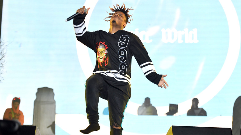 Juice Wrld singing