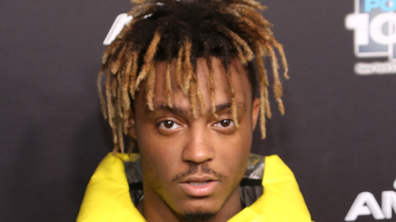 Juice Wrld posing