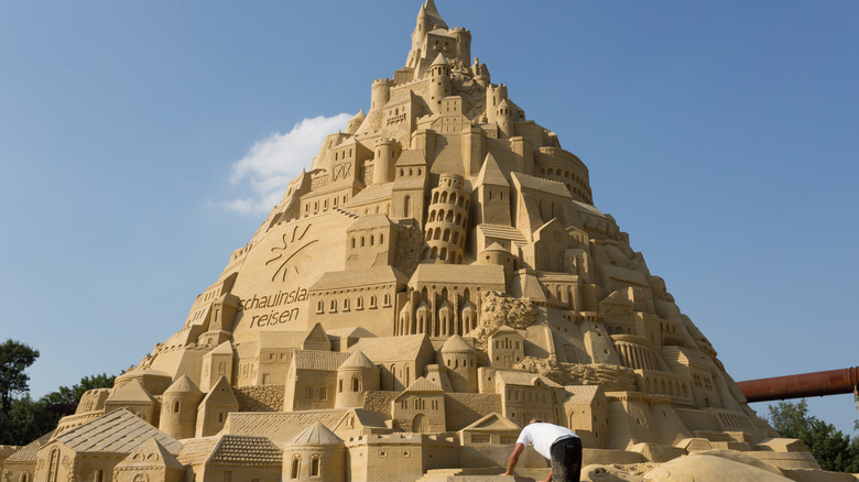 Super big sand castle, Duisberg, Germany