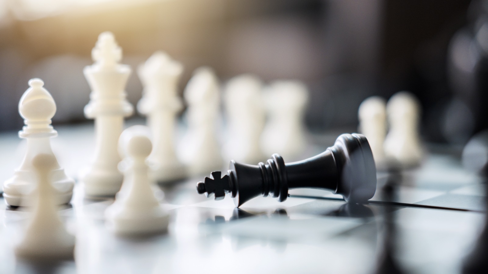 How do chess sites detect cheating? - Quora