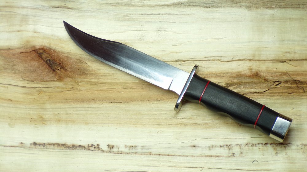 Bowie knife