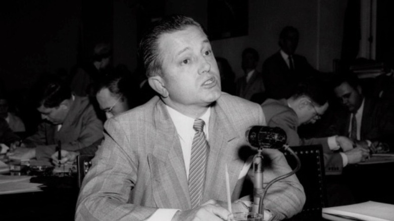 Edward Dmytryk testifies before HUAC