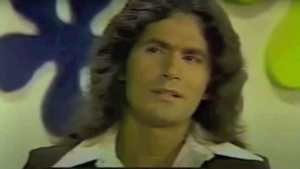 Rodney Alcala on The Dating Game, smirking