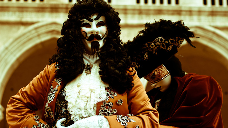 Captain hook with mask