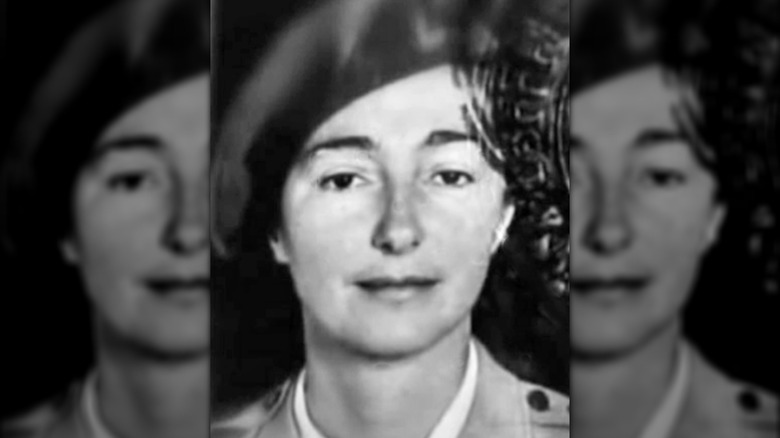 Krystyna Skarbek military photo