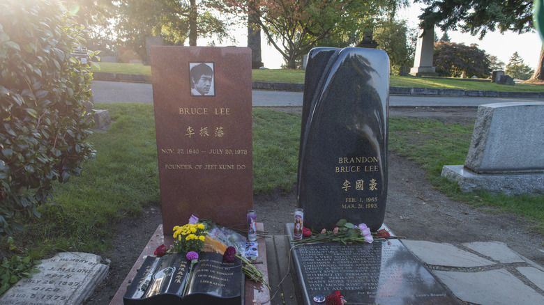 Bruce and Brandon Lee's graves