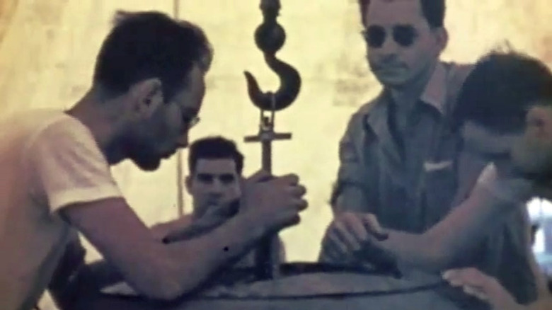 harry daghlian and louis slotin working