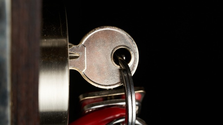 keys in door lock
