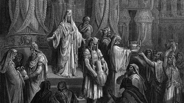 Cyrus returning Jewish temple vessels