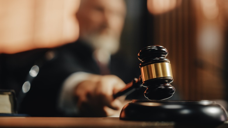 judge on court