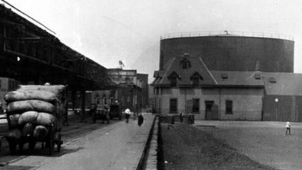 North End Molasses tank