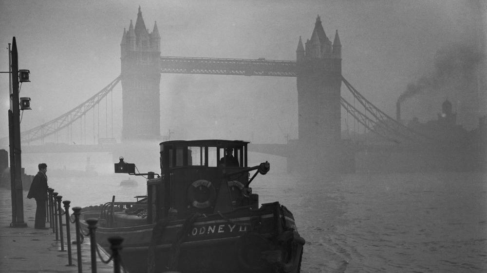 London Smog River Thames