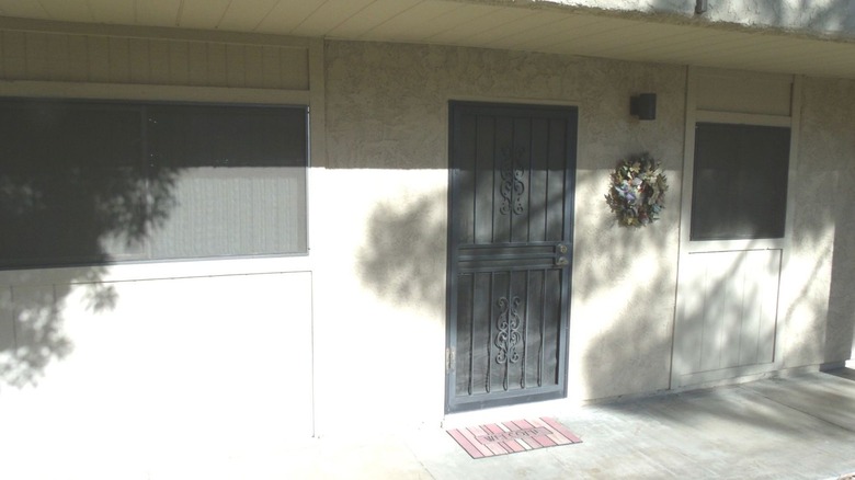 Exterior of apartment bob crane was killed