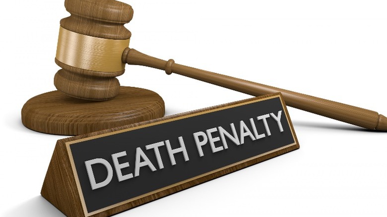 gavel with death penalty on plate