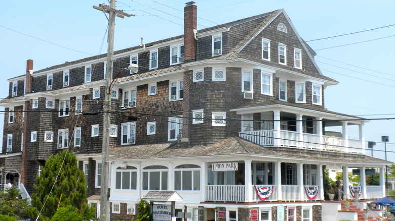 Hotel Macomber