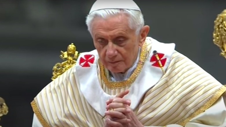 Pope Benedict wearing a fanon