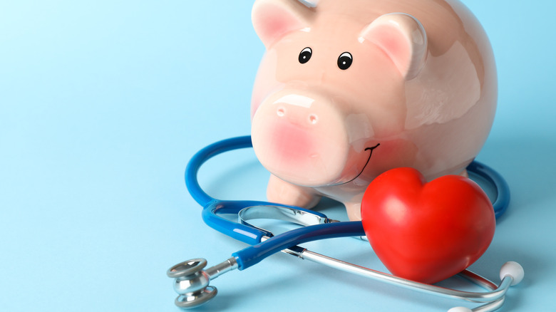 Piggy bank, heart, stethoscope 