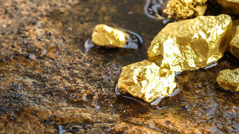 raw gold