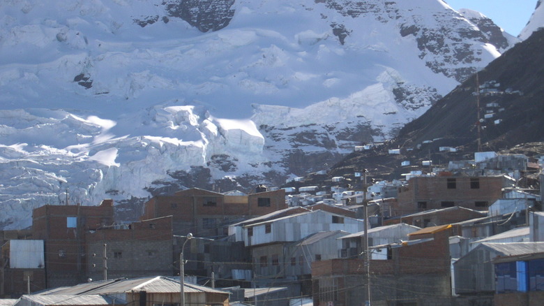 La Rinconada snow mountain