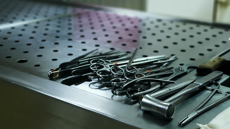 Autopsy table