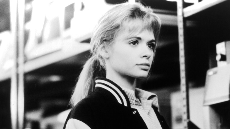 Adrienne Shelly in ponytail
