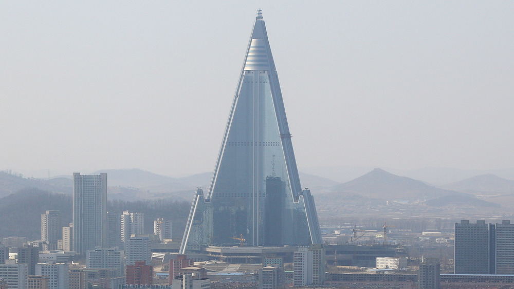 Hotel of Doom, Pyongyang, 2011