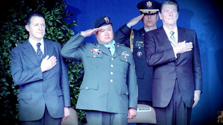 Roy Benavidez with Ronald Reagan