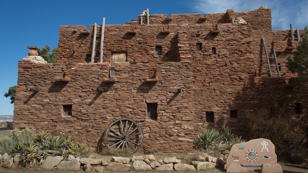 Hopi House in the Grand Canyon