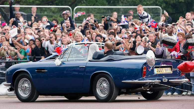Crowds greet William and Kate after wedding