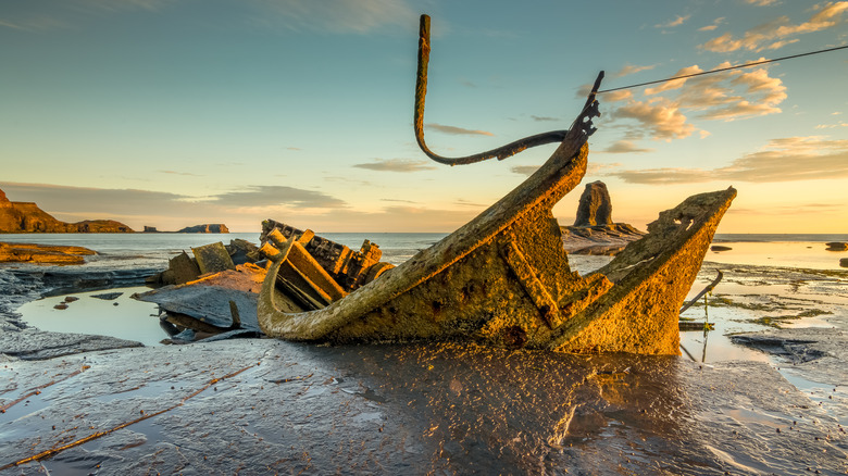 Shipwreck sticks out of Whitby pool