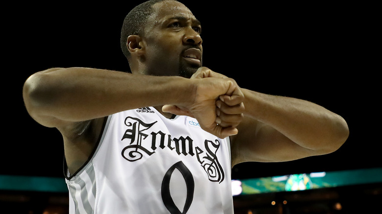 Gilbert Arenas on the court basketball
