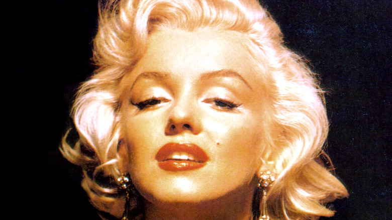 Marilyn Monroe in red lipstick