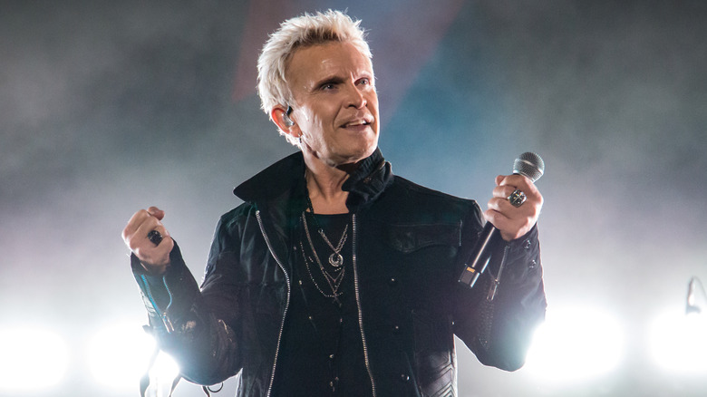 Billy Idol on stage