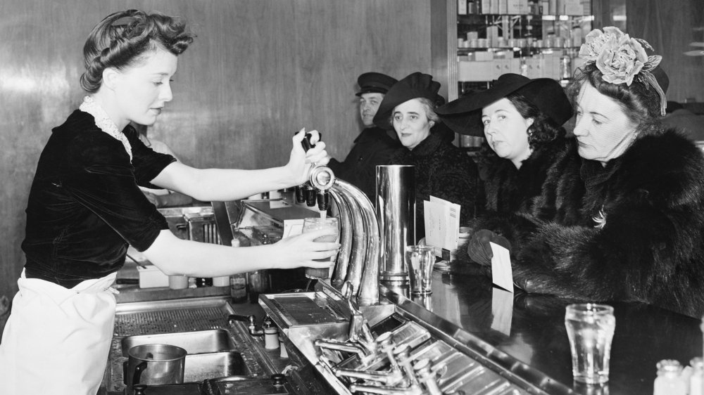 Soda fountain