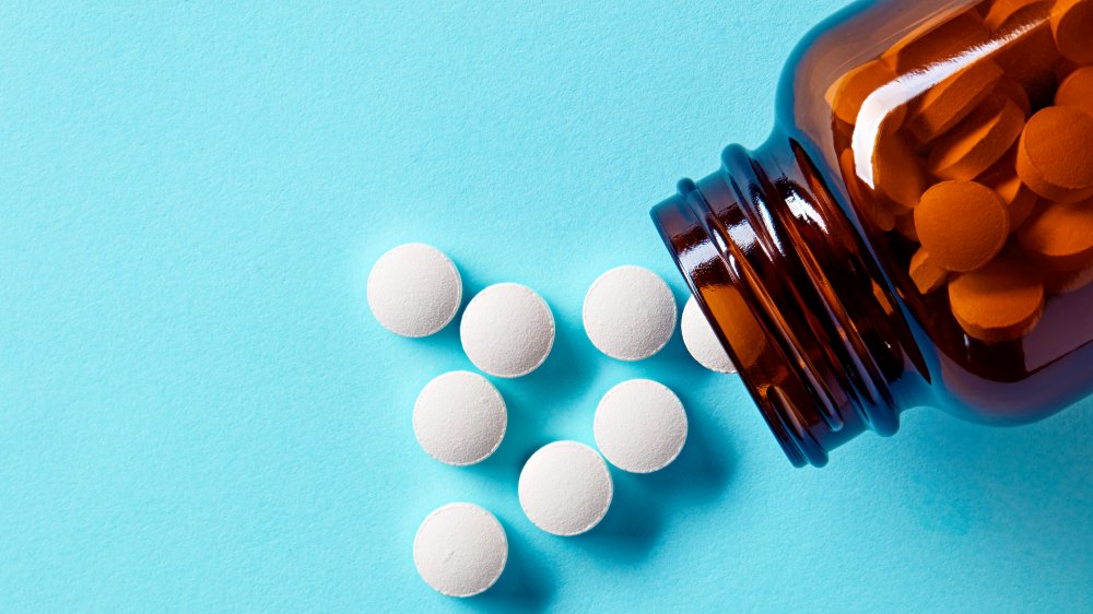 white pills 