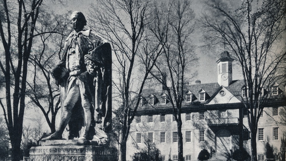 College of William & Mary with statue out front