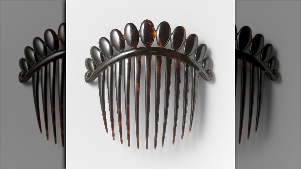 Victoiran celluloid hair comb