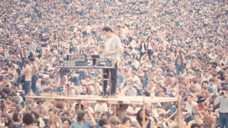 Woodstock crowd in 1969
