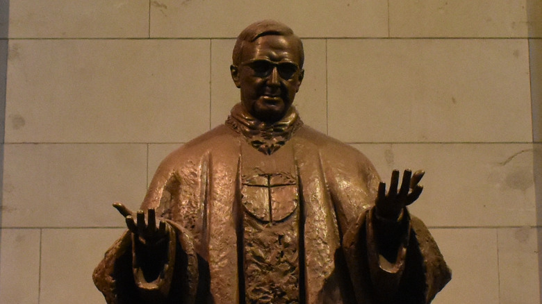 statue to josemaria escriva opus dei founder