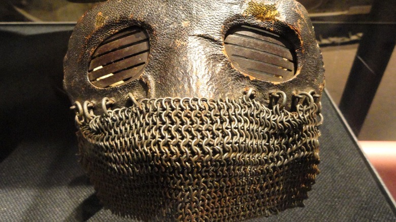 WWI splatter mask