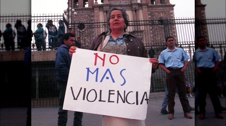 woman protesting in mexico