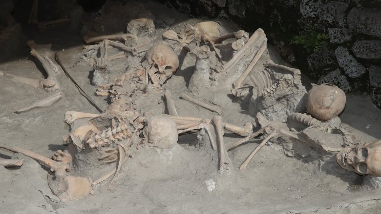 Herculaneum, skeletons on ground
