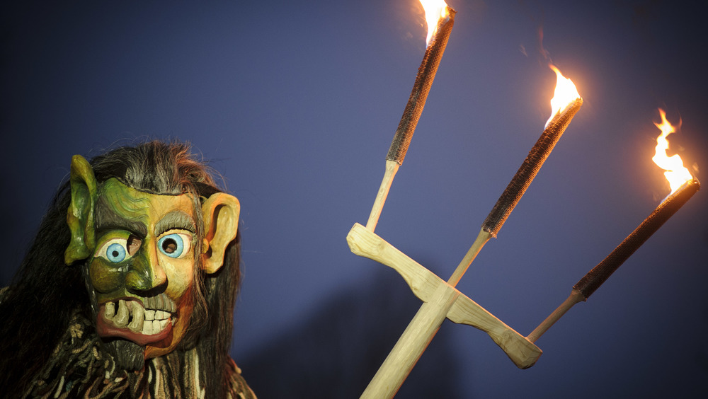 A Perchtan mask