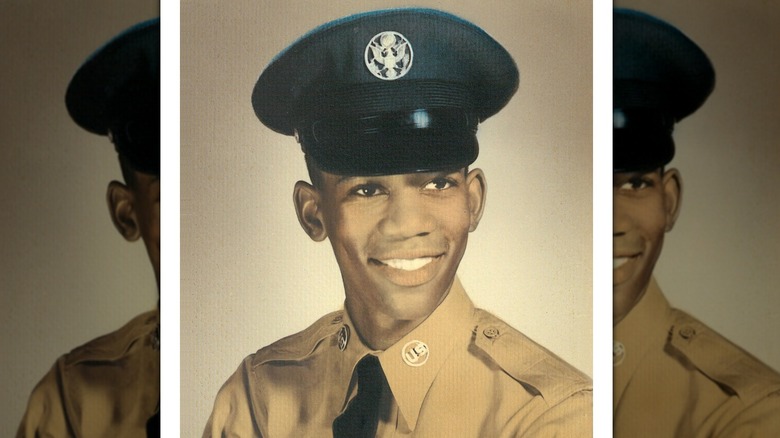 Morgan Freeman Air Force photo