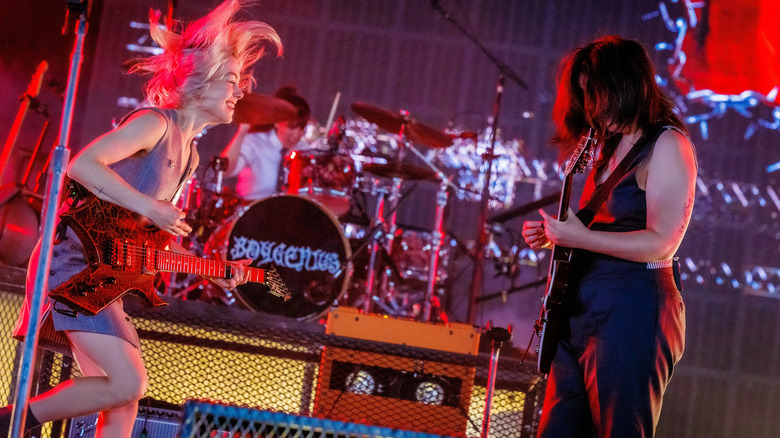 Phoebe Bridgers and Lucy Dacus performing as boygenius